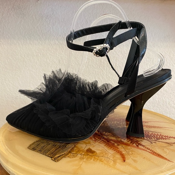 Circus by Sam Edelman Shoes - Circus-NY Sam Edelman,PointedToe Gauzy Ruffle Dress Ankle Strap Heels,Blk Size 8